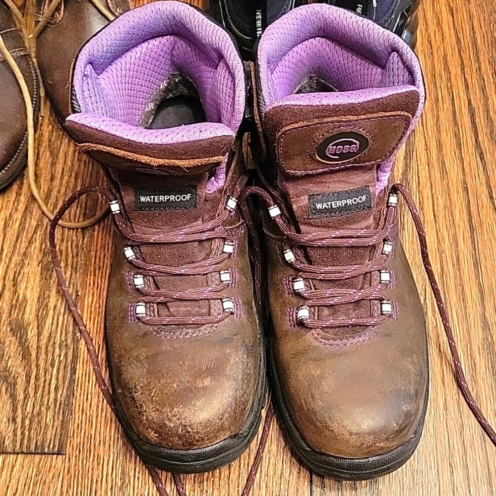 Hoss waterproof composite toe leather boots size 8.5